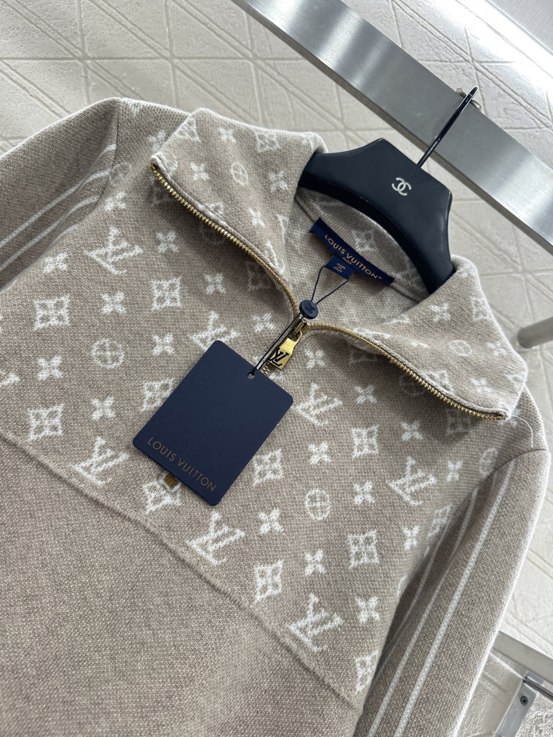 l0vis Vvtt0n sweaters